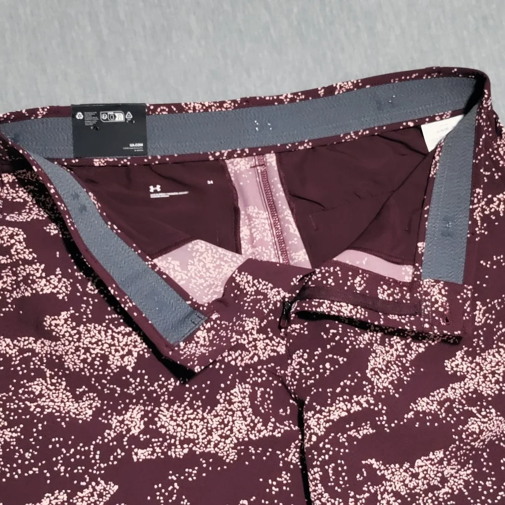 Under Armour UA Golf Shorts Mens‎ 34 Burgundy Printed 10